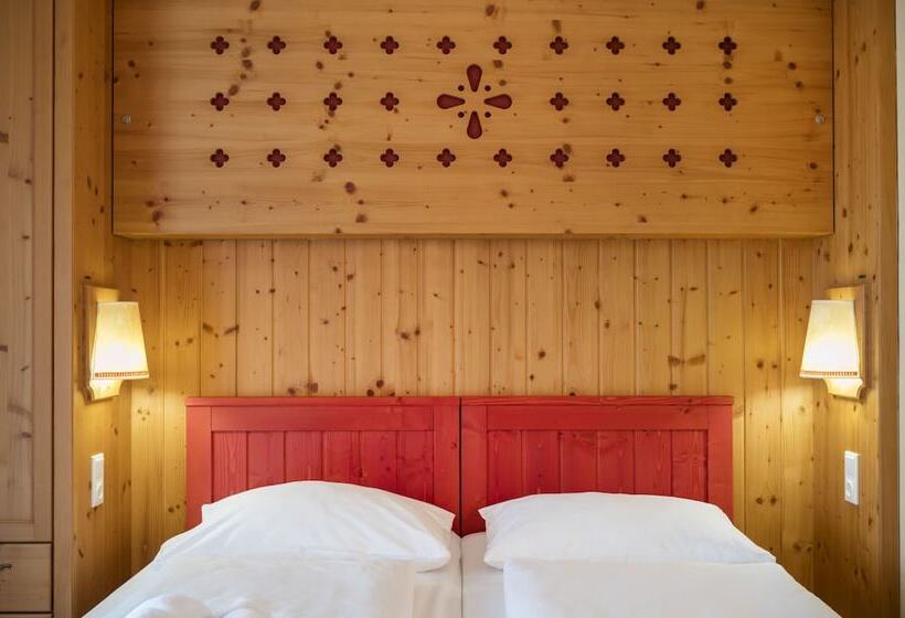 스탠다드 트리플 룸, Jufa Hotel Tieschen