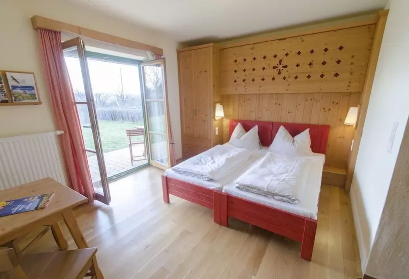 スーペリアの４人部屋, Jufa Hotel Tieschen