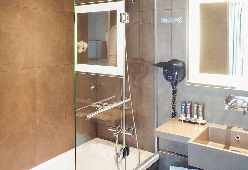 Люкс, Novotel Spa Rennes Centre Gare