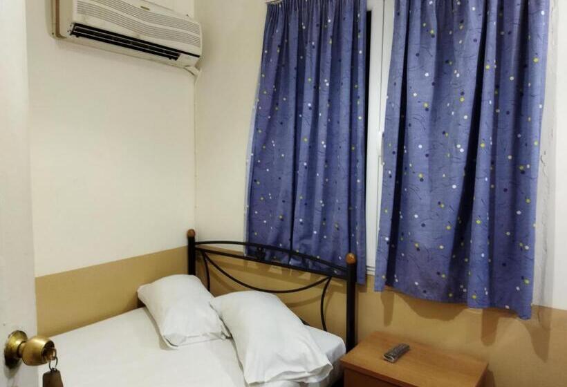 标准单人间, San Remo Hostel