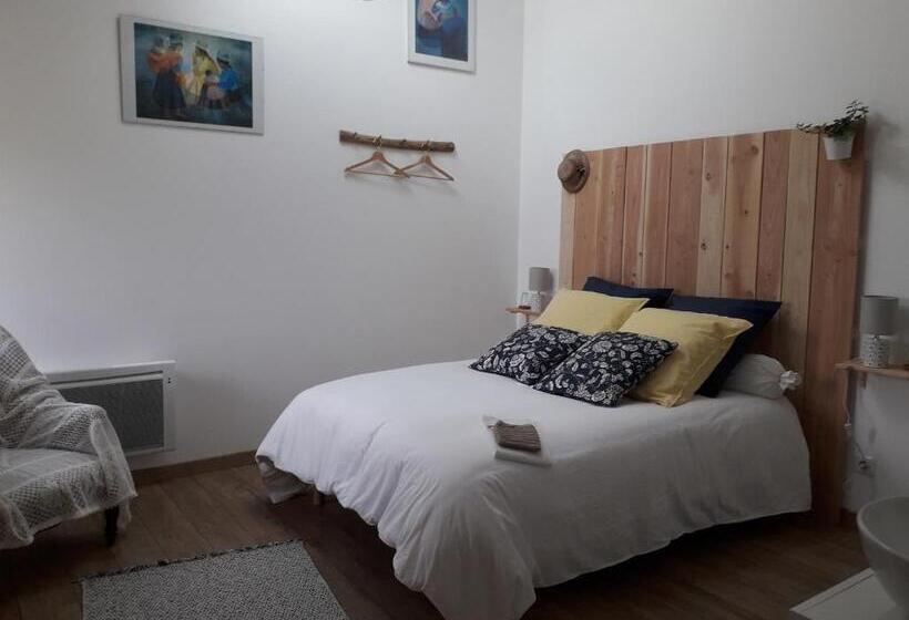 חדר סטנדרט, La Charme