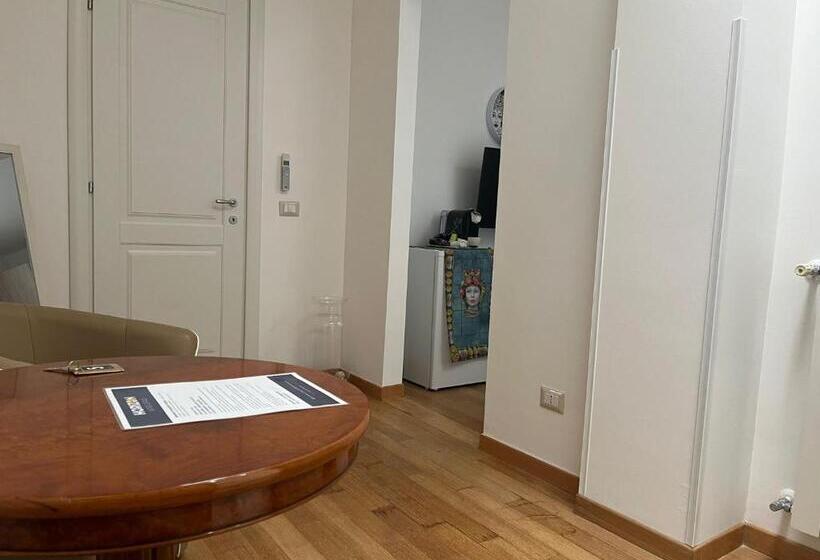 キングサイズベッドのスイートルーム, Horizon Suites