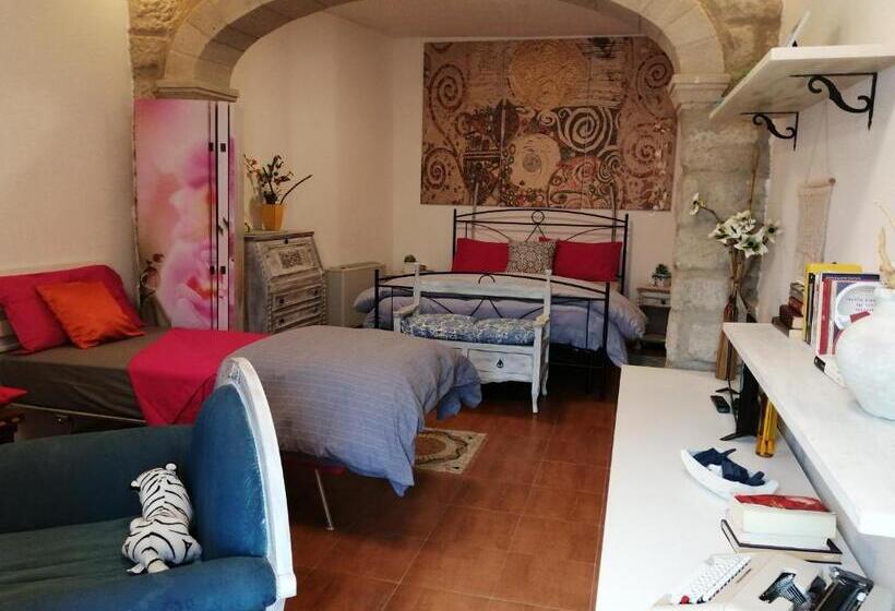 标准间, Lughera B&b