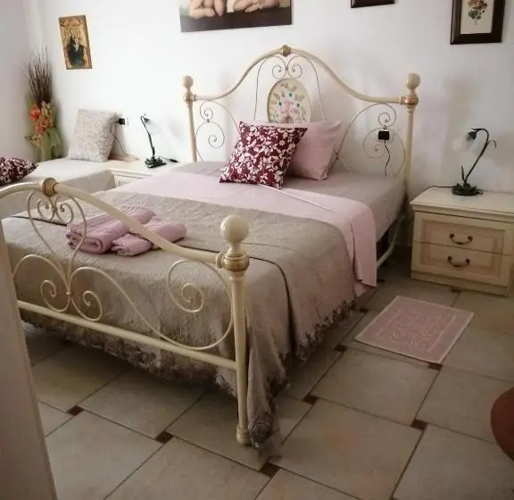 Habitació Estàndard Bany Compartit, Lughera B&b