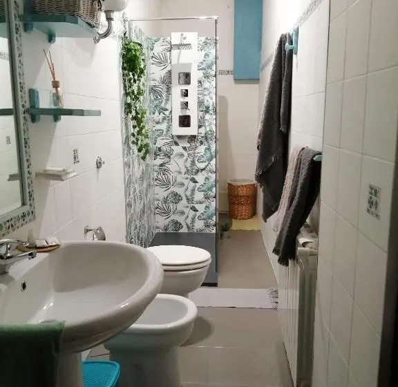 Habitació Estàndard Bany Compartit, Lughera B&b