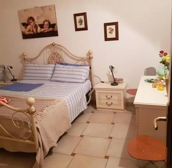 Habitació Estàndard Bany Compartit, Lughera B&b