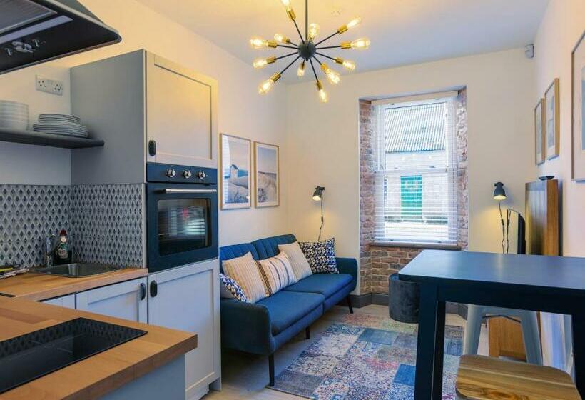 Апартаменты 1 Спальня Нижний Этаж, Macs Townhouse Dungarvan