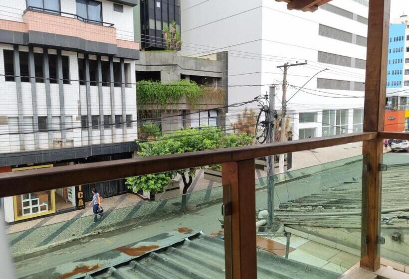 家庭间, Uba Apart Imóveis