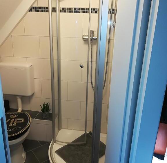 Standardrum med Terrass, Zur Alten Filmkiste