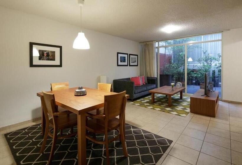 آپارتمان 2 خوابه, Apartamentos West End