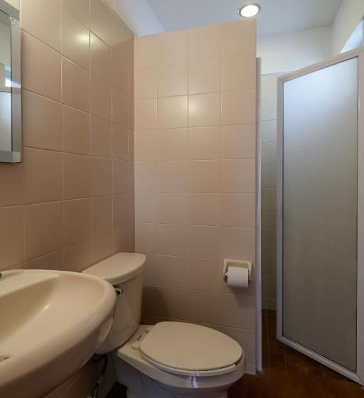 آپارتمان 2 خوابه, Apartamentos West End