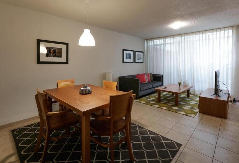 آپارتمان 2 خوابه, Apartamentos West End