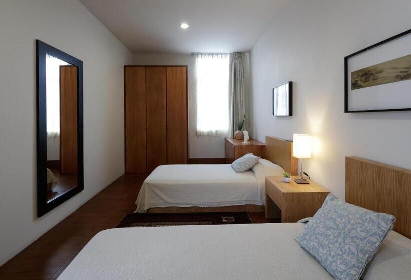 1 Bedroom Penthouse Apartment, Apartamentos West End