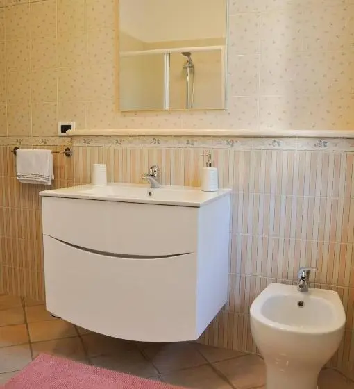 スタンダードトリプルルーム, B&b Sarita S Rooms