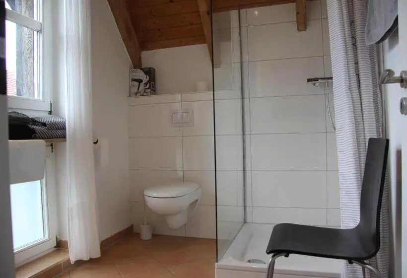 اتاق استاندارد با بالکن, Das Landhotel Zur Mühle