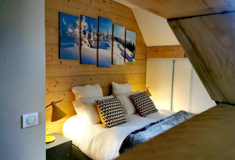 可观山景的小型套房, L étang De La Tourne