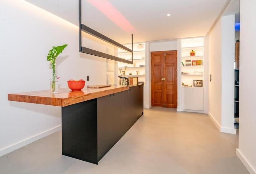 オーシャンビューデラックススイート, Lighthouse On La Palma Island