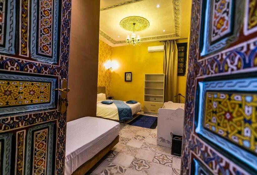 اتاق راحتی سه تخته, Palais Shazam & Spa