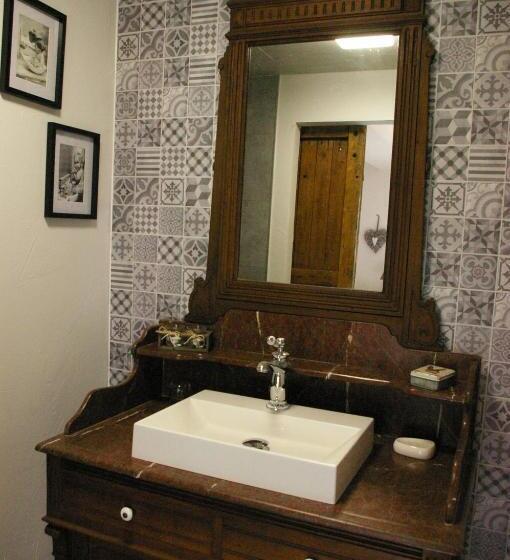 スタンダードルーム, Au Charme D Antan