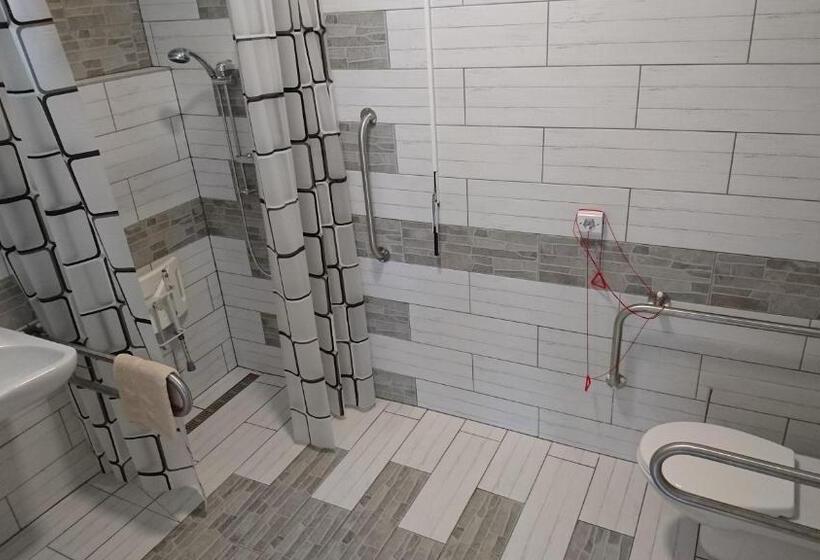 장애인을 위한 킹사이즈 침대 스탠다드 룸, Bé La 2 Vendégház