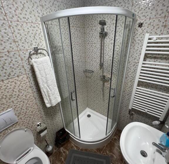 Номер Стандарт Вид на Бассейн, Gasthaus Casa Kugler