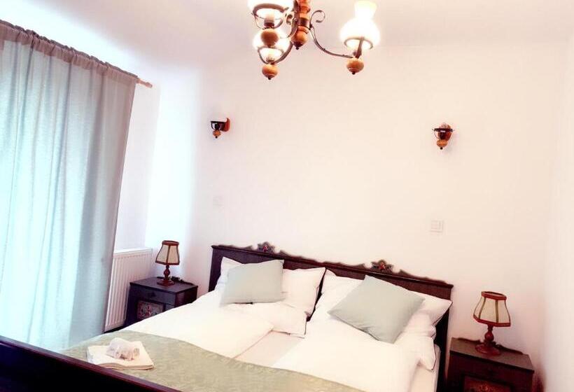 Номер Стандарт Вид на Бассейн, Gasthaus Casa Kugler