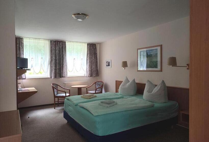 スタンダードルーム, Gockescher Hahn