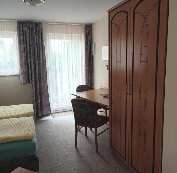 バルコニー付きスタンダードルーム, Gockescher Hahn