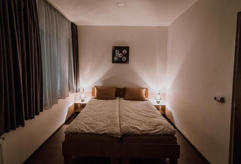Quarto Deluxe, Sunset Inn