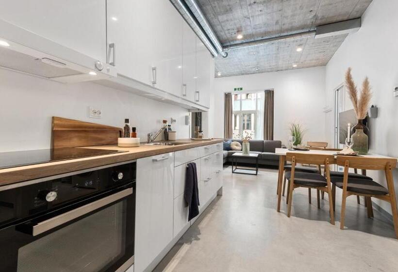 Апартаменты 2 Спальни, Aalesund City Apartment