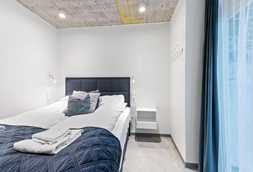 Апартаменты 2 Спальни, Aalesund City Apartment