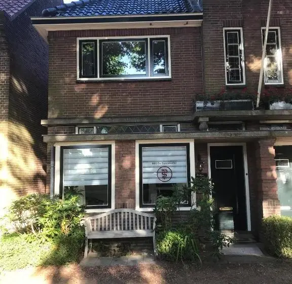 ファミリールーム, B&b De Dorpsdokter