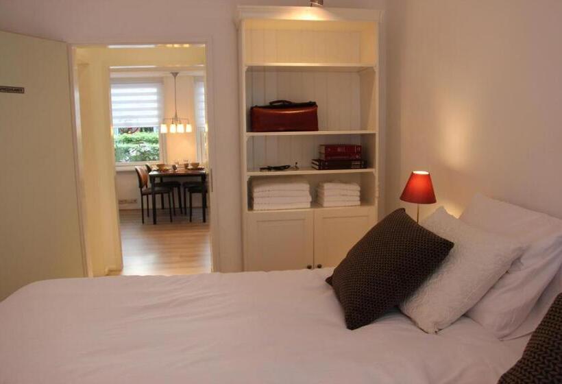 اتاق خانوادگی, B&b De Dorpsdokter