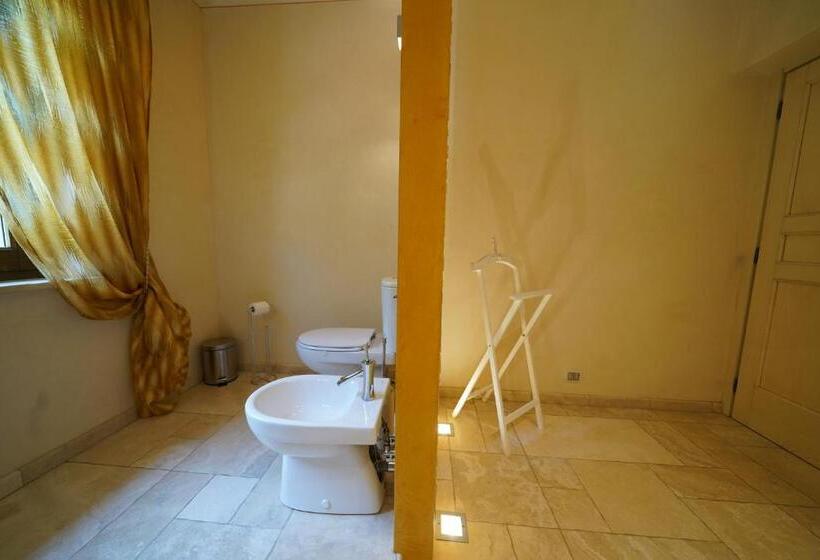 Standard room with outdoor bath, Villa Giulia