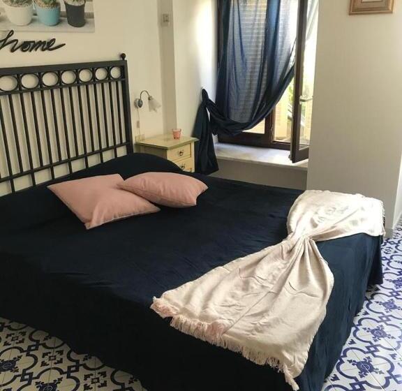 デラックスルーム, Civico13 Capri