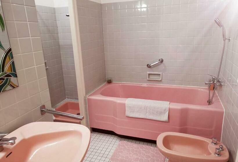 ガーデンビュースタンダードルーム, Aux Portes Du Château