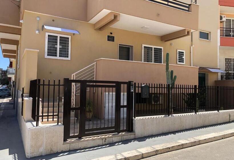 דירת שני חדרים, Casa Cereus