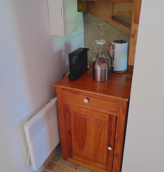 Familjesvit, Le Clot De Meste Duran