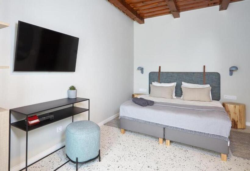 غرفة قياسية, Veranda