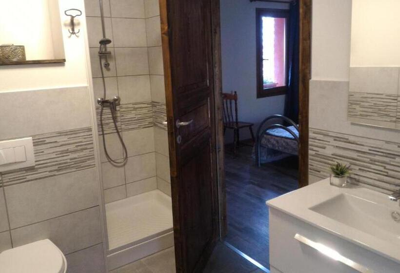 Quarto Deluxe, Corona Bed & Breakfast