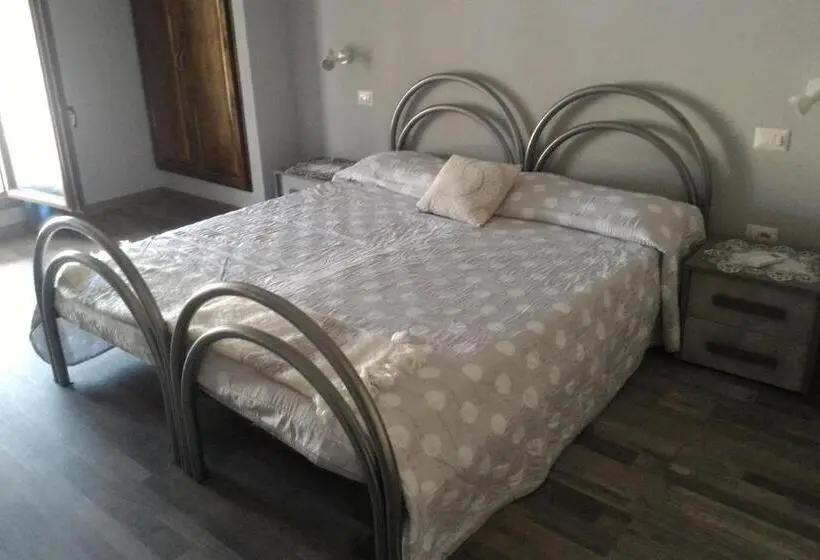 スタンダードルーム, Corona Bed & Breakfast