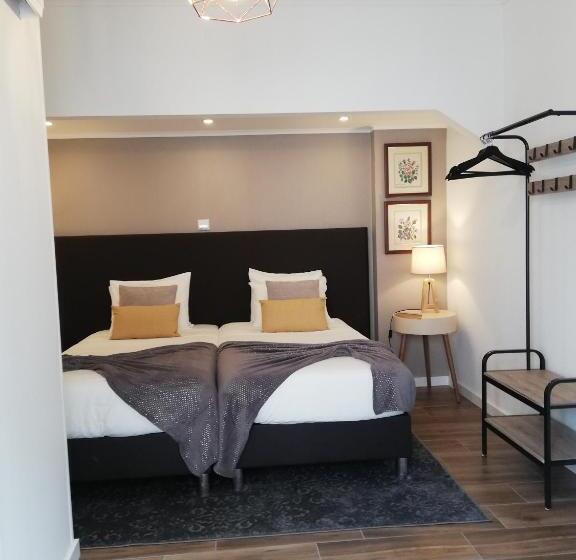 סוויטה, Victória Guest House