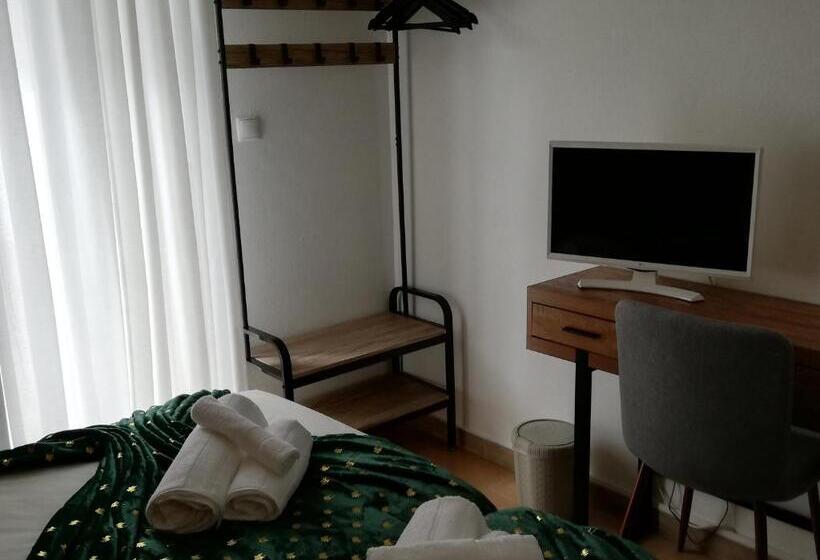 סוויטת ג'וניור נוף לגינה, Victória Guest House