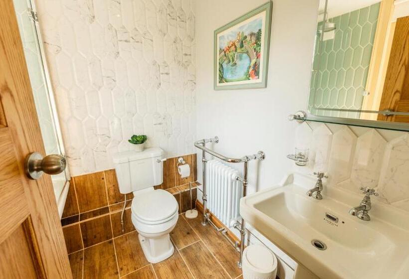 带大床的标准间, The Spirit Vaults