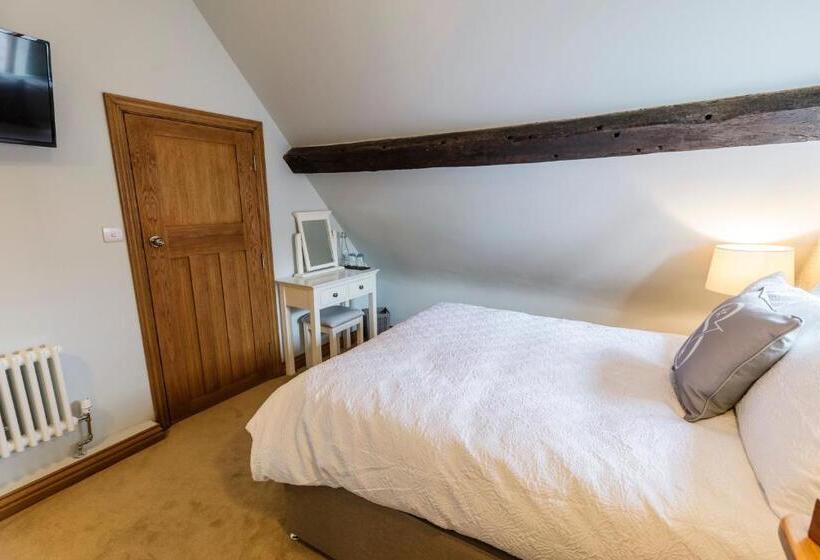 Quarto Estandar, The Spirit Vaults