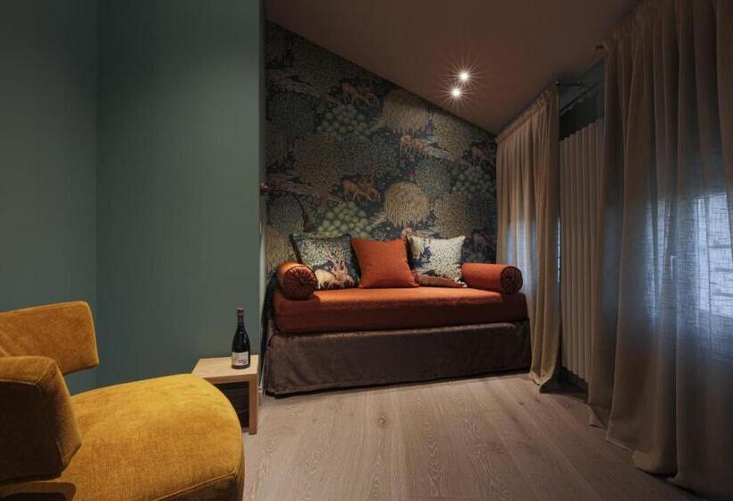 سوییت جونیور, B&b Casa Oltraval