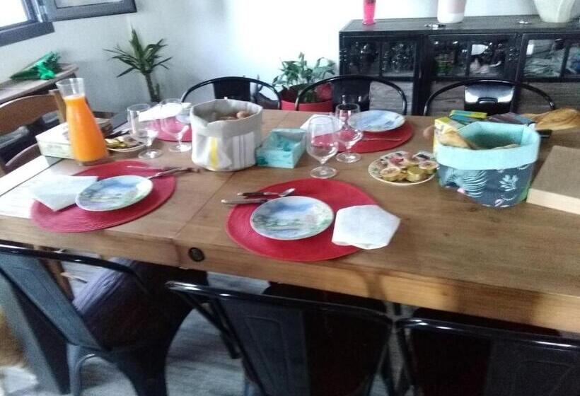 豪华房间, Virginie Et Serge