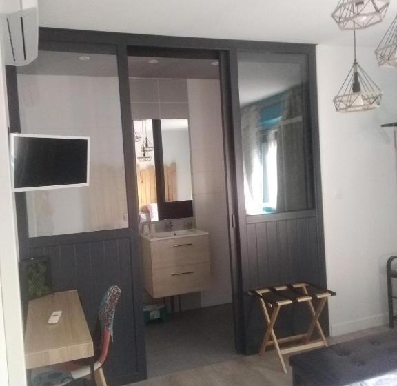 豪华房间, Virginie Et Serge