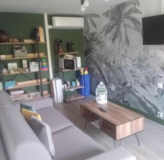 Номер Deluxe, Virginie Et Serge