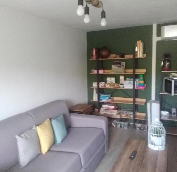 Номер Deluxe, Virginie Et Serge